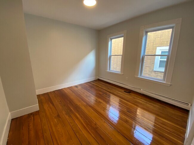 Building Photo - 632 Dorchester Ave
