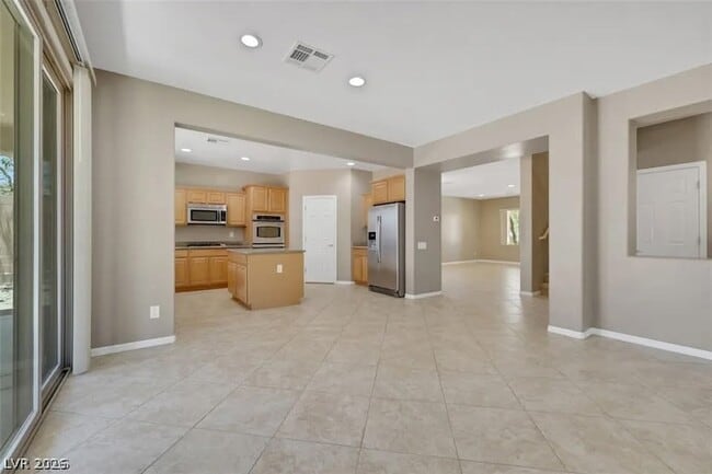 Building Photo - 2501 Bechamel Pl