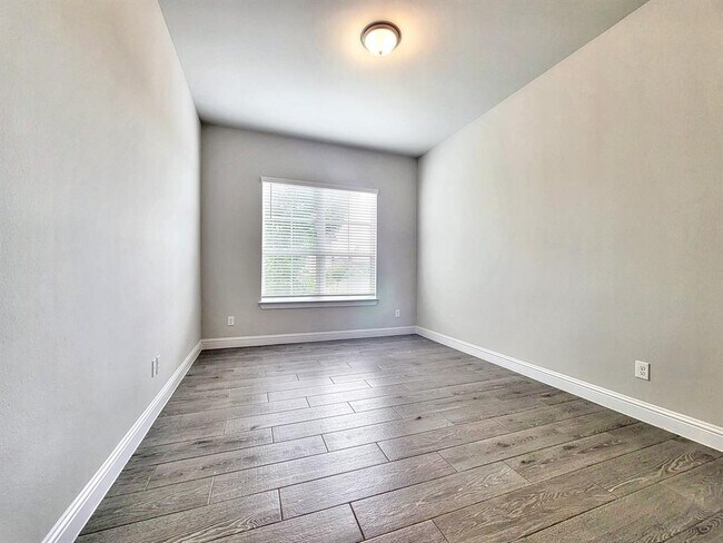 Building Photo - 601 C-Bar Ranch Trl