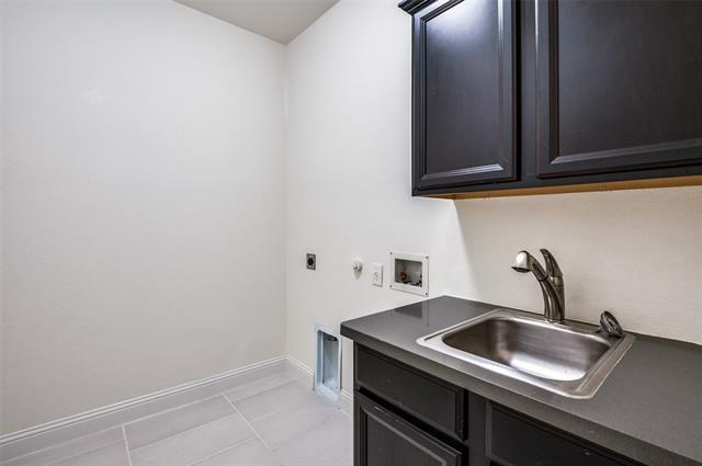 Building Photo - 1221 Dakota St