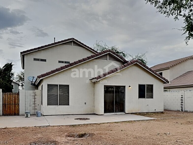 Building Photo - 2061 E Appaloosa Rd
