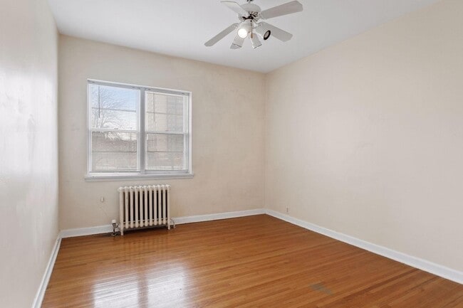 Building Photo - 3136 W Bde Maka Ska Blvd