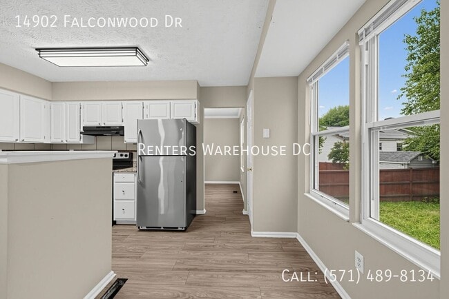 Building Photo - 14902 Falconwood Dr