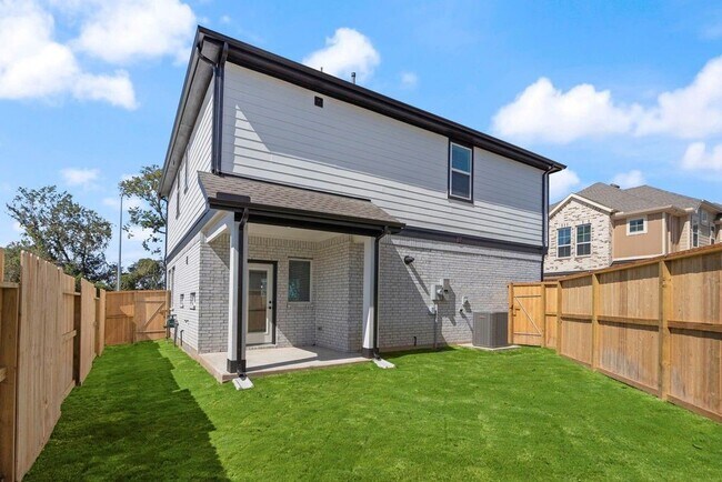 Building Photo - 1310 Shaded Rock Dr