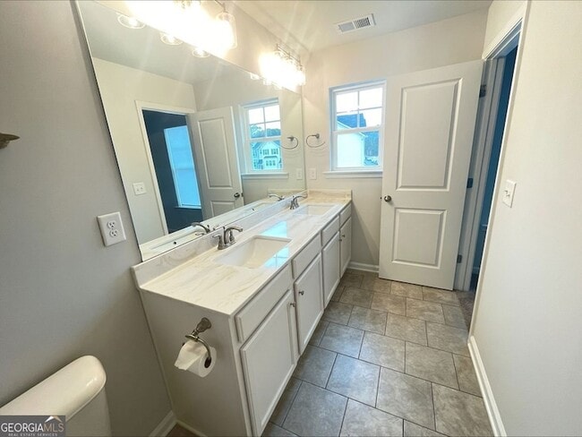 Building Photo - 2623 Hedgeway Cir