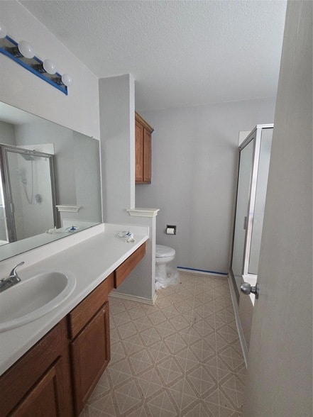 Building Photo - 217 Tolcarne Dr