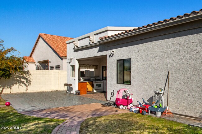 Building Photo - 8912 N 15th Ln