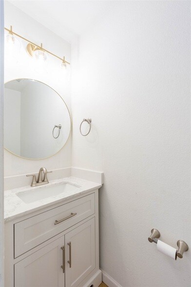 Building Photo - 1179 Landon Ln