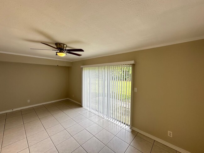 Building Photo - 2 Bedroom, 2.5 Bath Condo in Winter Park!