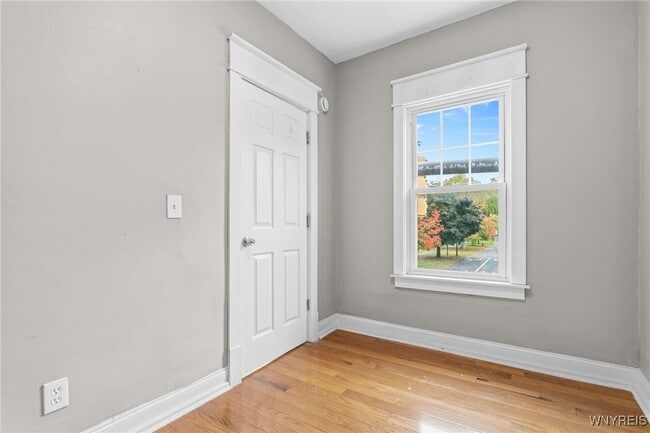 Building Photo - 2342 Seneca St