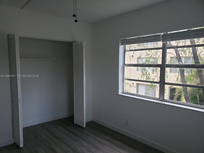 Building Photo - 3238 NW 102nd Terrace