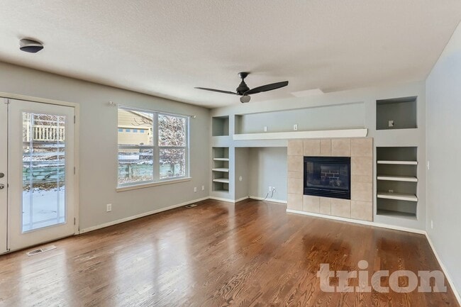 Building Photo - 4565 Larksong Dr