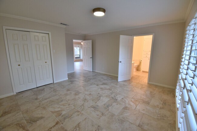 Building Photo - Coming Soon! 3 Bedroom Home On Lake Tyler!