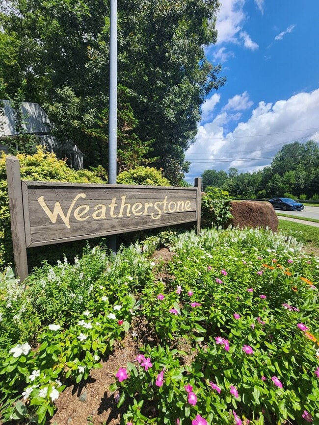 Building Photo - Chapel Hill / Weatherstone Townhouse