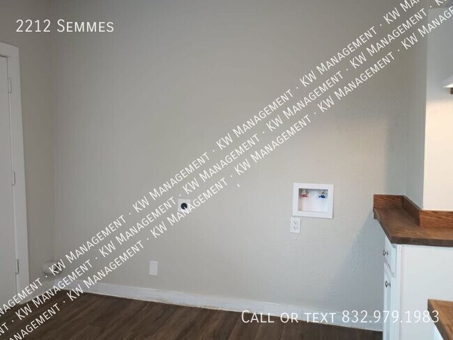 Building Photo - 2212 Semmes-