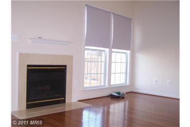 Building Photo - 4 Bedroom Townhome & Garage - Ashburn