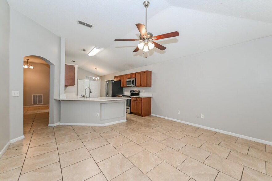 Building Photo - 6011 Fillyside Trail