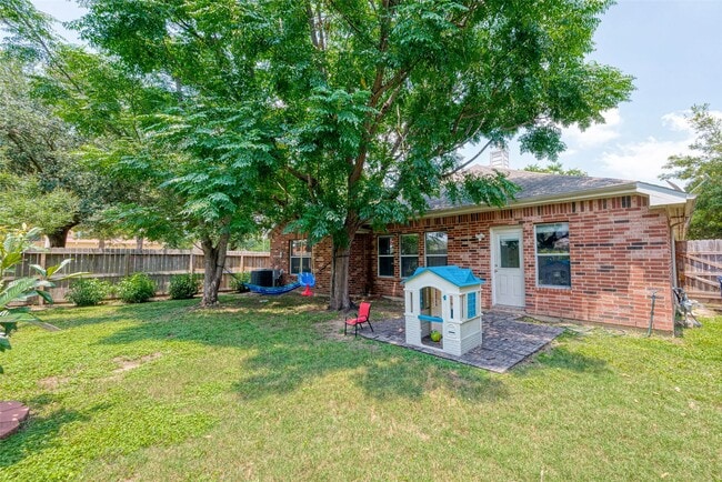 Building Photo - 1602 Rustic Hollow Ln