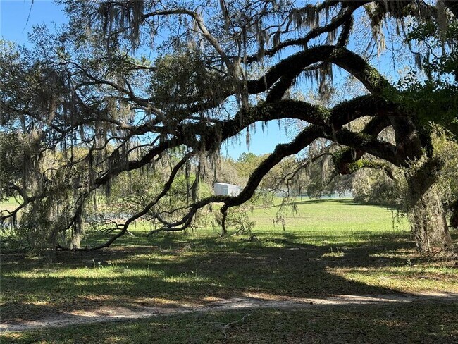 Building Photo - 10426 SW 133 Ave