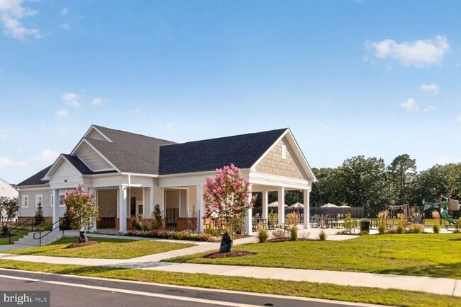Building Photo - 168 Woodgate Cir