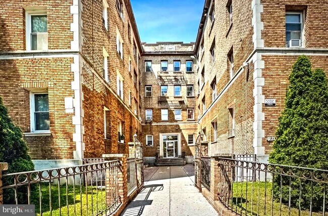 Building Photo - 4120 14th St NW
