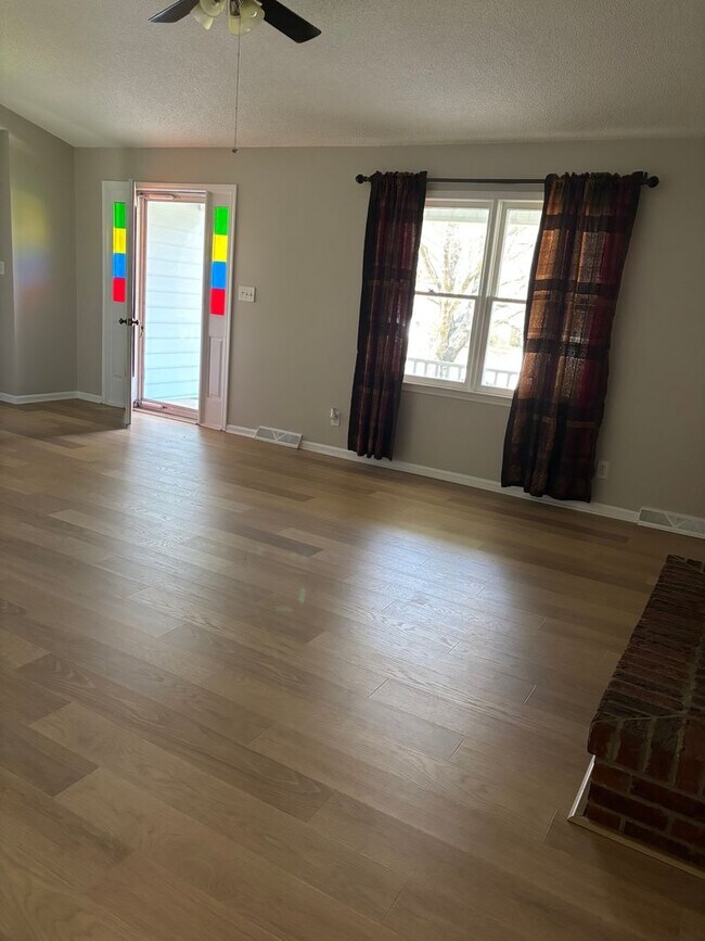 Building Photo - 3 Bedroom Salisbury, NC home.