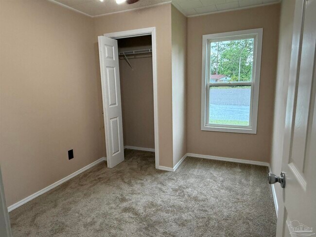 Building Photo - 1310 El Dorado Dr