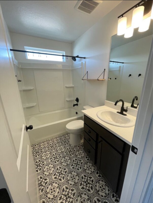 Building Photo - 4275 Bromwell Ct