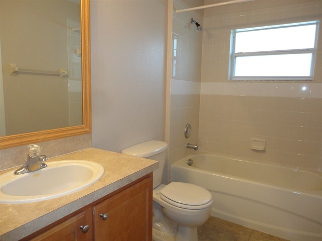 Building Photo - 3306 Hoylake Ct