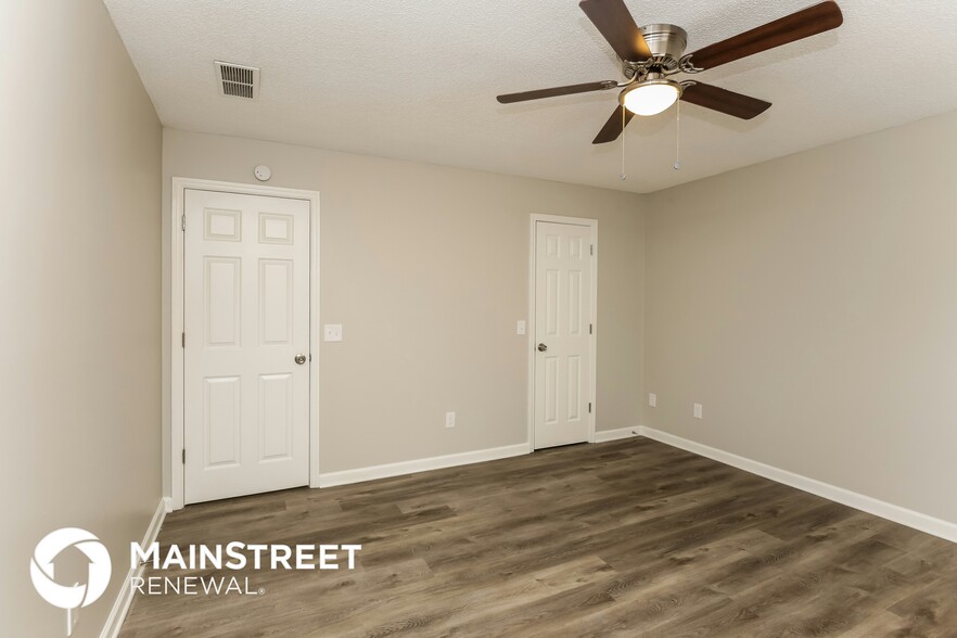 Building Photo - 2535 Valient Dr