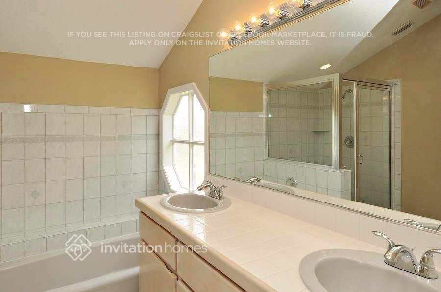 Building Photo - 908 35th Ave Dr W