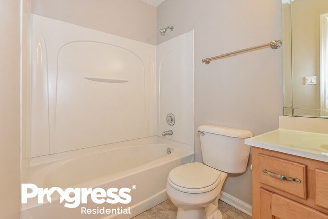 Building Photo - 9882 Wynngate Dr