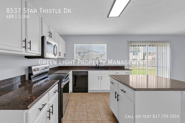 Building Photo - 8537 Star Thistle Dr