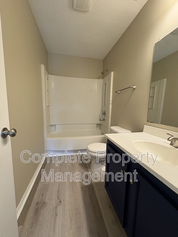 Building Photo - 1920 15th Way SW