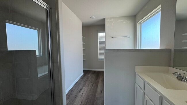 Building Photo - 24634 Bastiani Canvas Ln