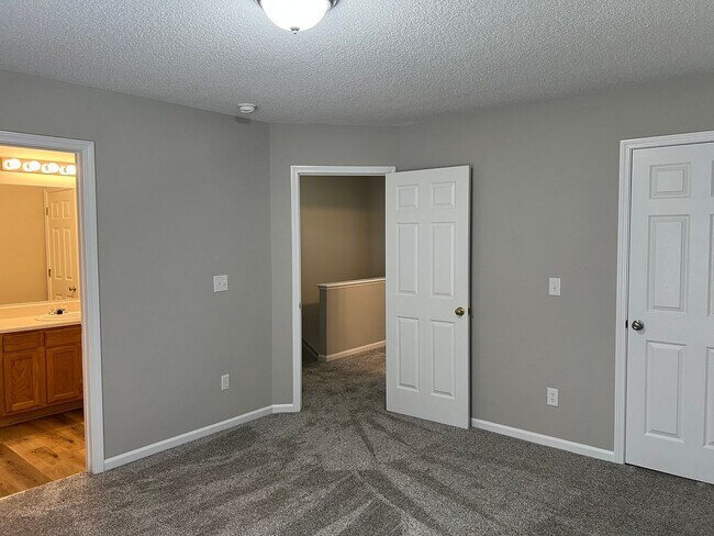 Building Photo - 116 Baberton Dr
