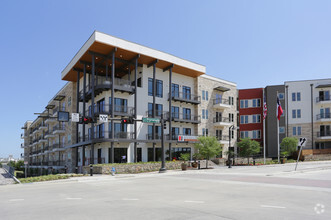 Building Photo - Cortland Las Colinas