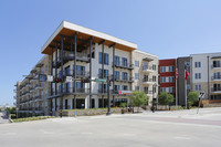 Building Photo - Cortland Las Colinas