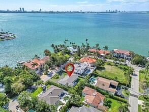 Building Photo - 7420 Beach View Dr