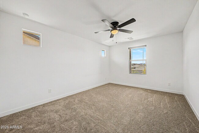 Building Photo - 17057 W Molly Ln