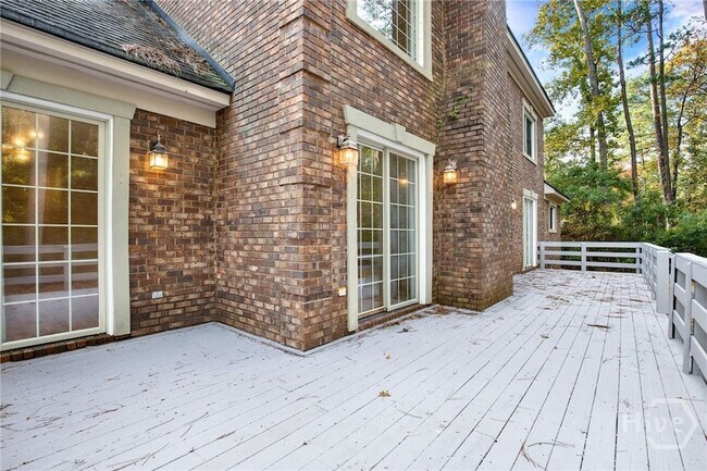 Building Photo - 2 Wakefield Pl