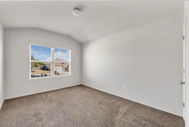 Building Photo - 322 Franchi Wy