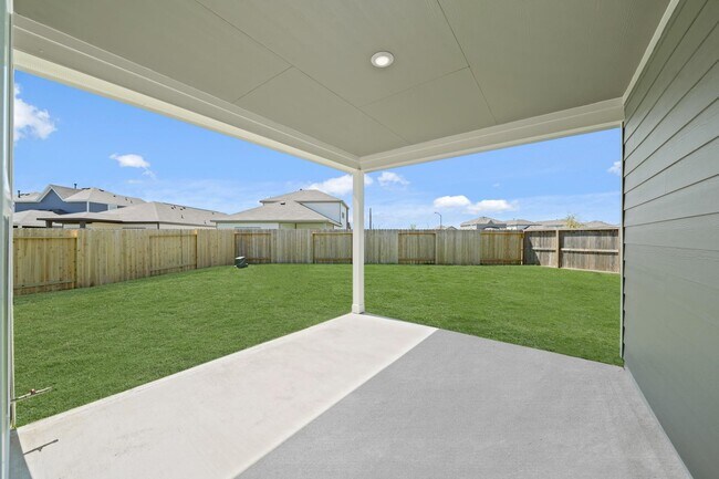 Building Photo - 4006 Crowning Ct