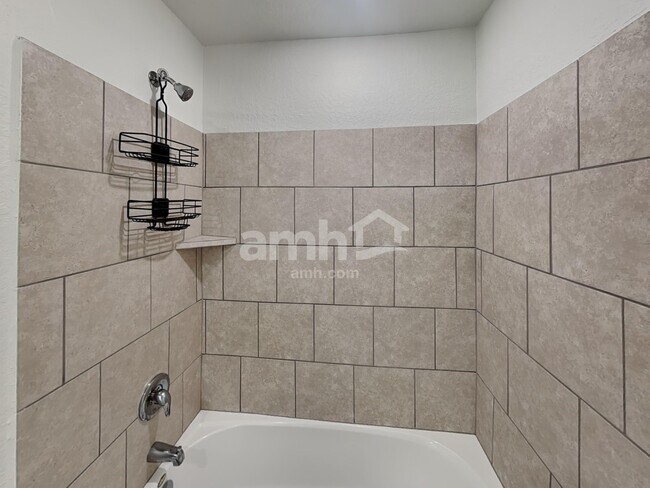 Building Photo - 2705 Iberia Ct