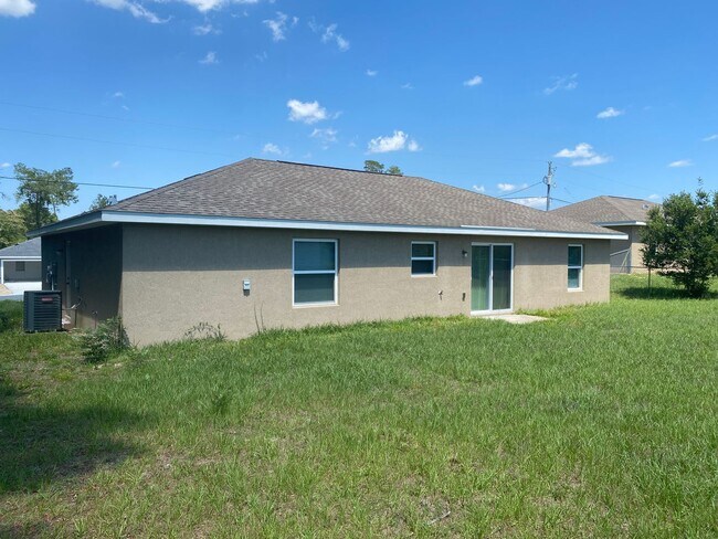 Building Photo - 16618 SW 31st Cir