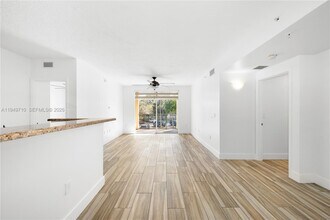 Building Photo - 2200 E Preserve Way