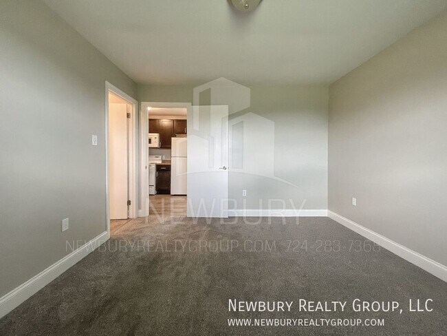 Building Photo - 29 Sunbury Estates