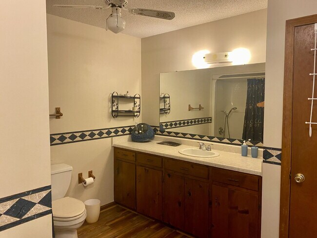 Building Photo - Lakefront Living! Furnished 3-Bed Home w/ ...