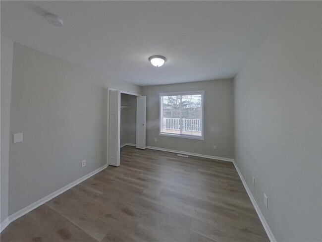 Building Photo - 21313 Independence Ave