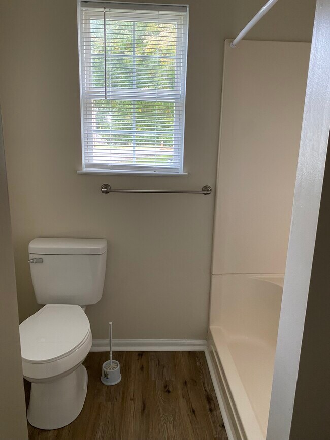 Building Photo - 409 Filter Plant Rd